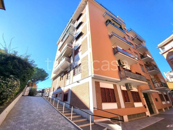 appartamento in vendita a Roma in zona Gianicolense