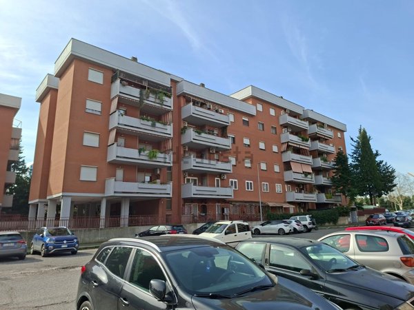 appartamento in vendita a Roma in zona Ponte Mammolo
