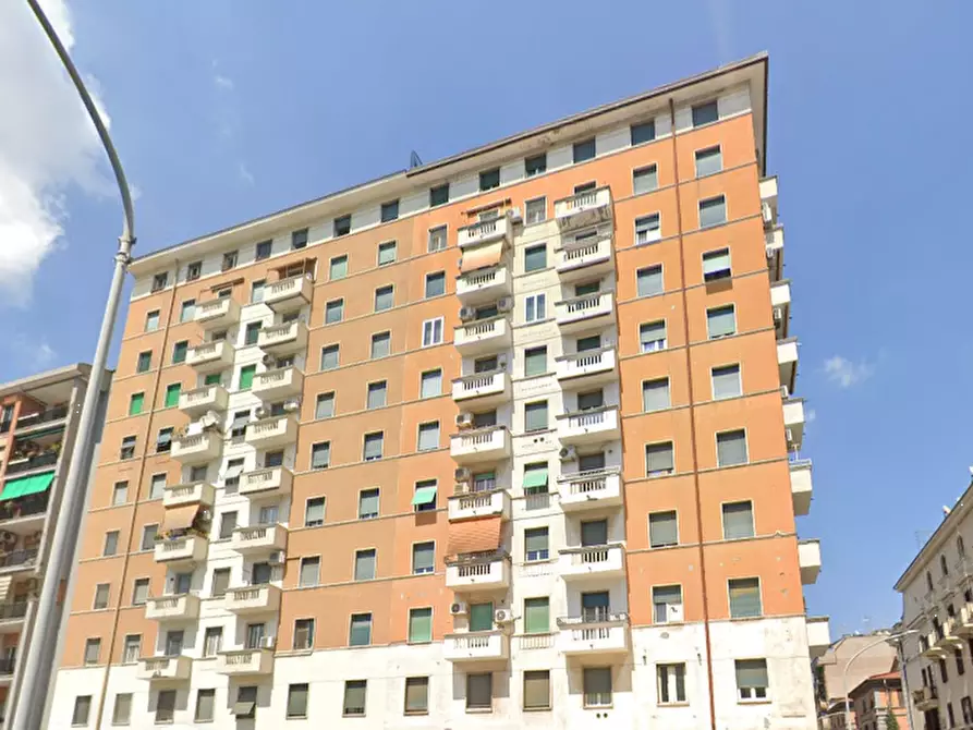 appartamento in vendita a Roma in zona Appio Latino