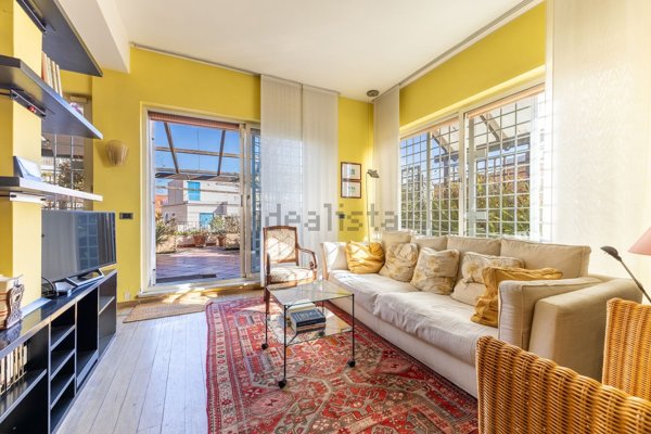 appartamento in vendita a Roma in zona San Saba - Ripa