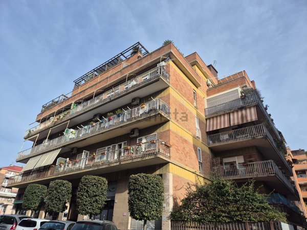 appartamento in vendita a Roma in zona Portuense