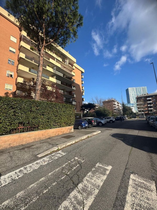 appartamento in vendita a Roma in zona Tor di Valle