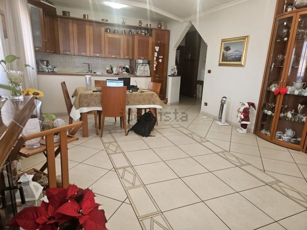 appartamento in vendita a Roma in zona Tor Bella Monaca