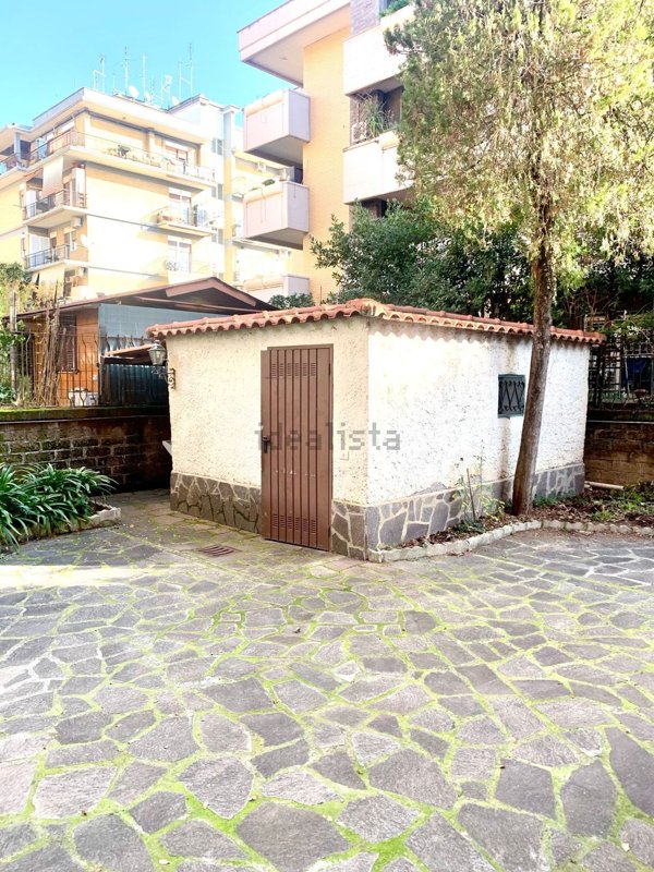 appartamento in vendita a Roma in zona Torrevecchia