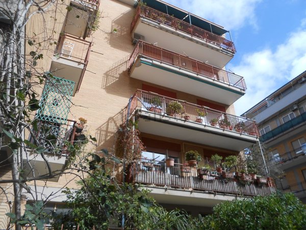 appartamento in vendita a Roma in zona Ostia