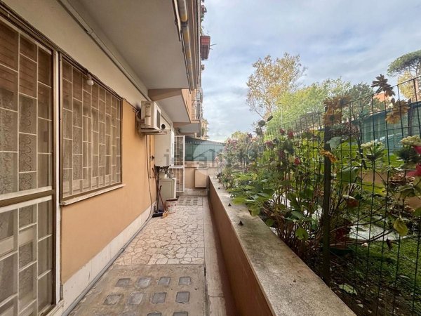 appartamento in vendita a Roma in zona Corviale