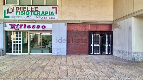 casa indipendente in vendita a Roma in zona Torre Gaia