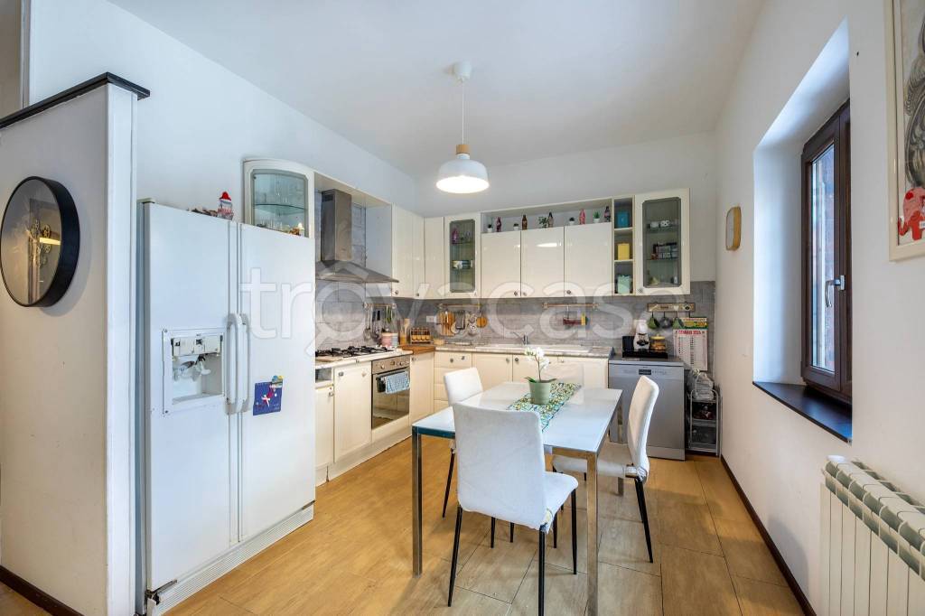 appartamento in vendita a Roma in zona Romanina