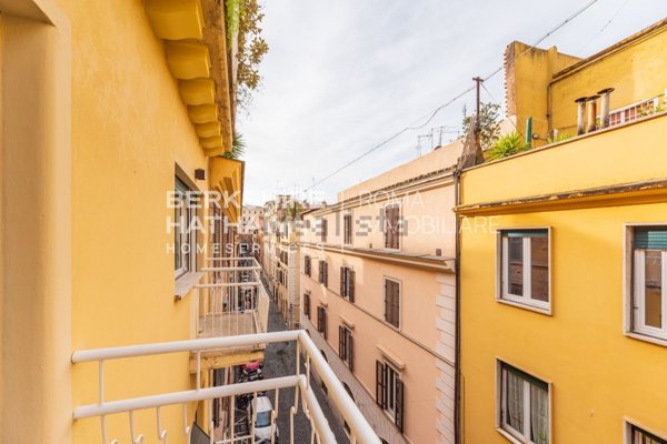 appartamento in vendita a Roma in zona Rione Borgo