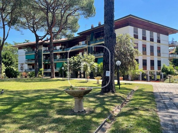 appartamento in vendita a Roma in zona Appio Claudio