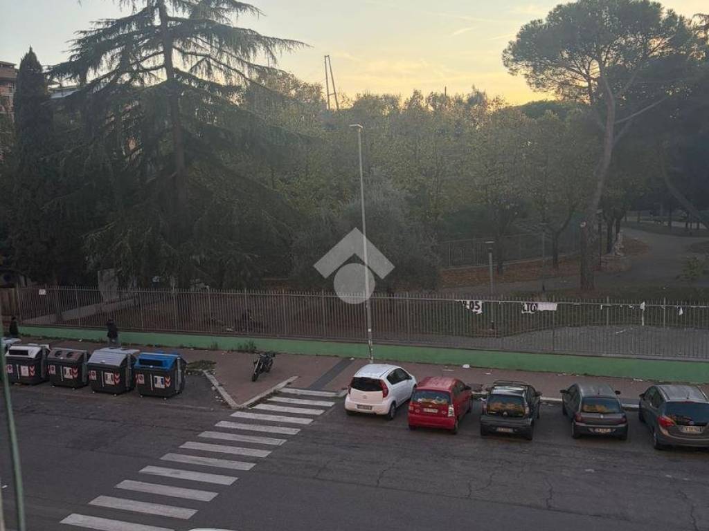 appartamento in vendita a Roma in zona Tuscolano