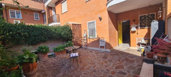 casa indipendente in vendita a Roma