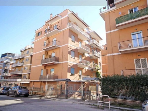 appartamento in vendita a Roma in zona Torrevecchia