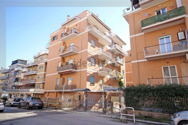 appartamento in vendita a Roma in zona Torrevecchia