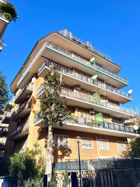 appartamento in vendita a Roma in zona Gianicolense