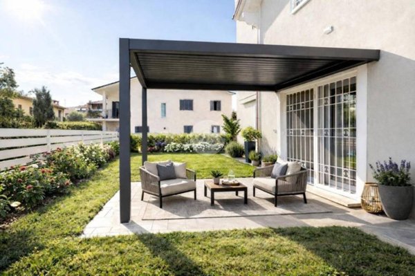 casa indipendente in vendita a Roma in zona Colle Monfortani