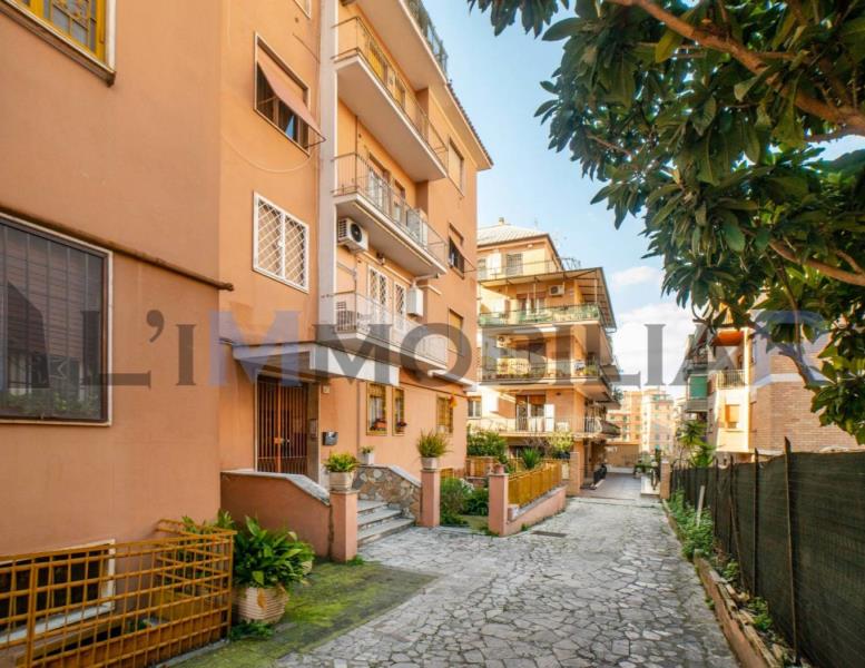 appartamento in vendita a Roma