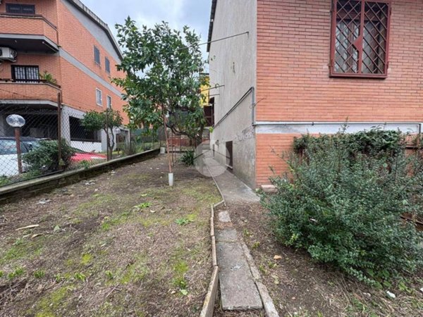 appartamento in vendita a Roma in zona Tor Vergata/Torrenova