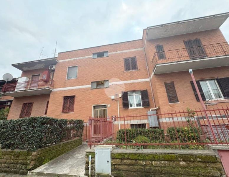 appartamento in vendita a Roma in zona Tor Vergata/Torrenova