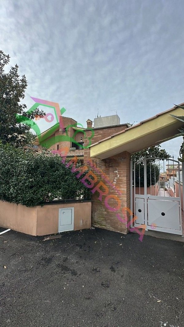 appartamento in vendita a Roma in zona Borghesiana