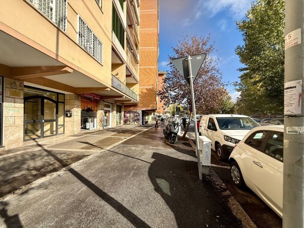 appartamento in vendita a Roma in zona Appio Claudio