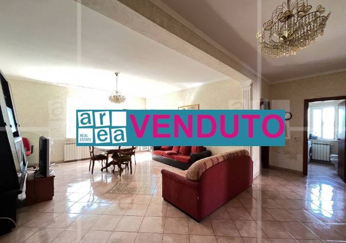 appartamento in vendita a Roma in zona Castel di Leva