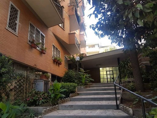 appartamento in vendita a Roma in zona Monte Sacro/Talenti