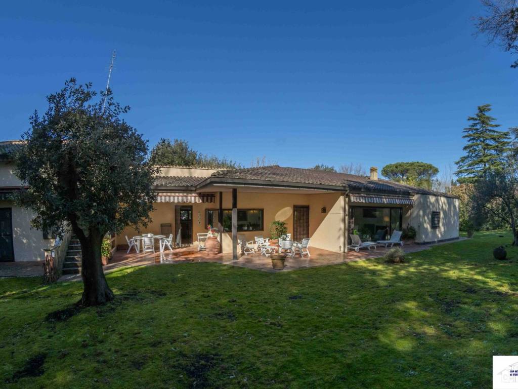 casa indipendente in vendita a Roma in zona Olgiata