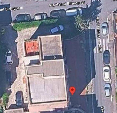 negozio in vendita a Roma in zona Ponte Mammolo