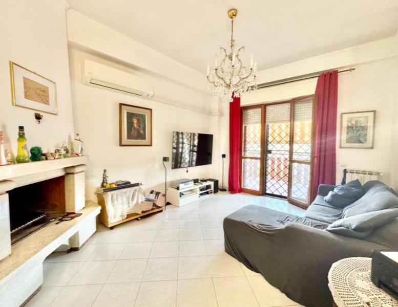 appartamento in vendita a Roma in zona Finocchio
