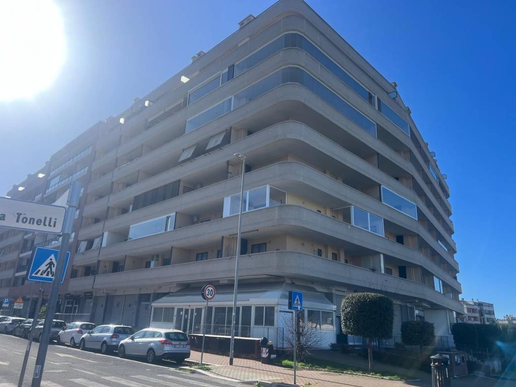 appartamento in vendita a Roma in zona Fonte Laurentina