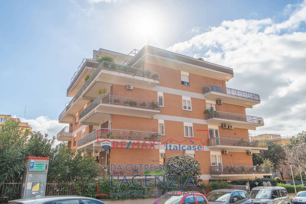 appartamento in vendita a Roma in zona Gianicolense