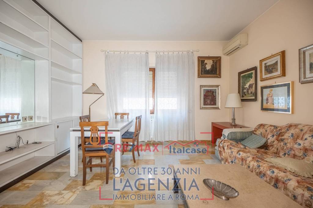 appartamento in vendita a Roma in zona Gianicolense