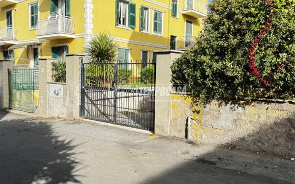 locale di sgombero in vendita a Roma