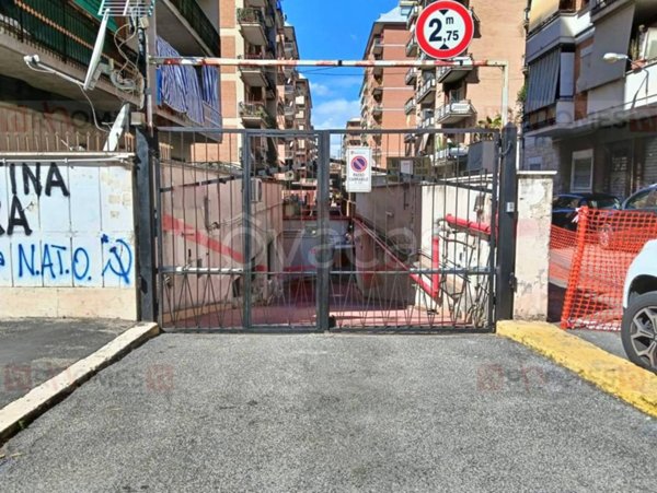 appartamento in vendita a Roma in zona Appio Claudio