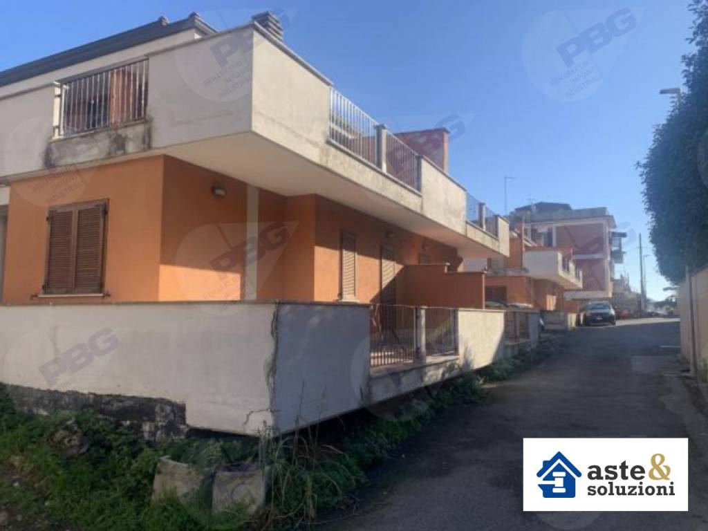 casa indipendente in vendita a Roma in zona Monte Sacro/Talenti