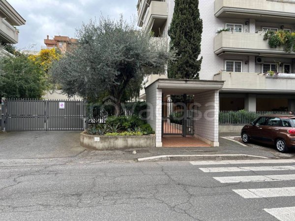 appartamento in vendita a Roma in zona Primavalle