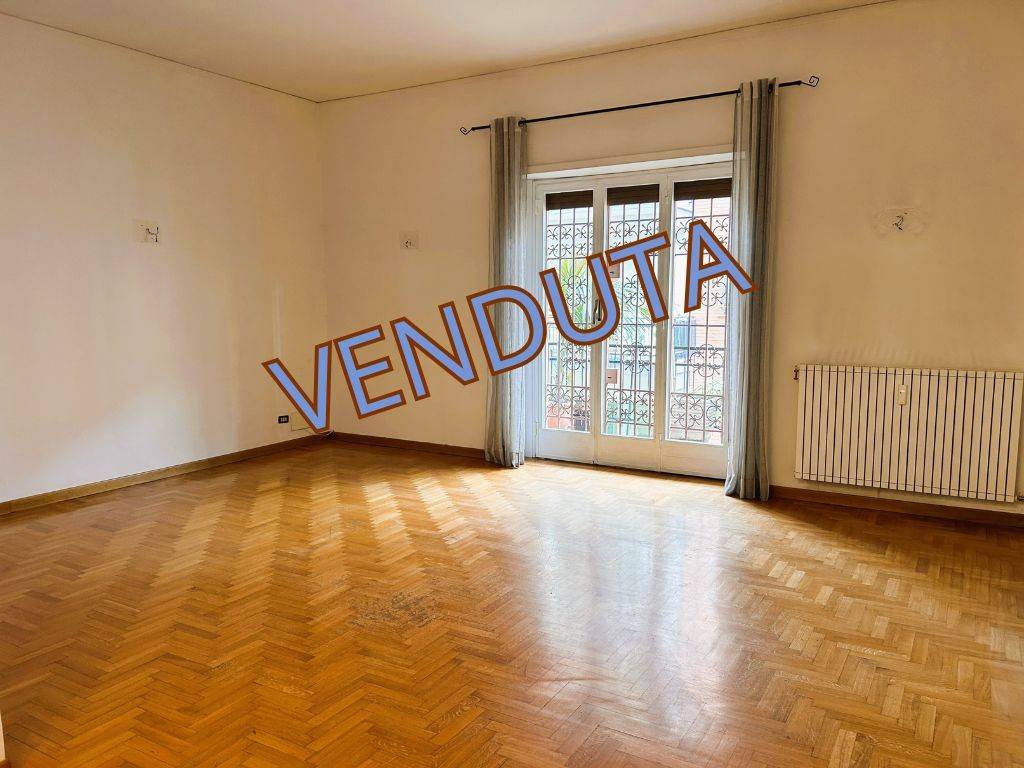 appartamento in vendita a Roma in zona Portuense