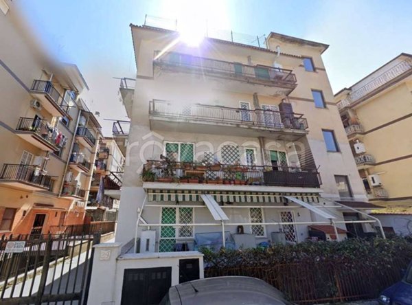 appartamento in vendita a Roma in zona Torre Angela