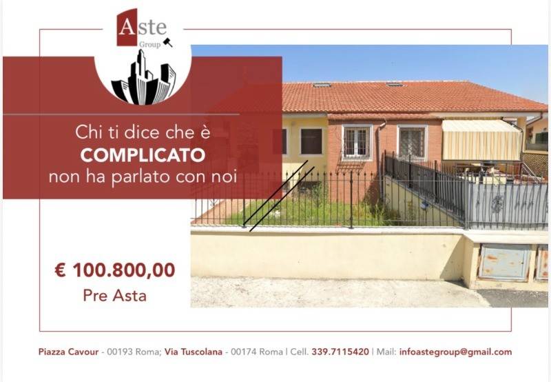 casa indipendente in vendita a Roma in zona Finocchio