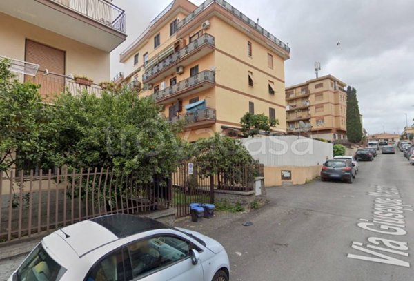 appartamento in vendita a Roma in zona Tor Vergata/Torrenova