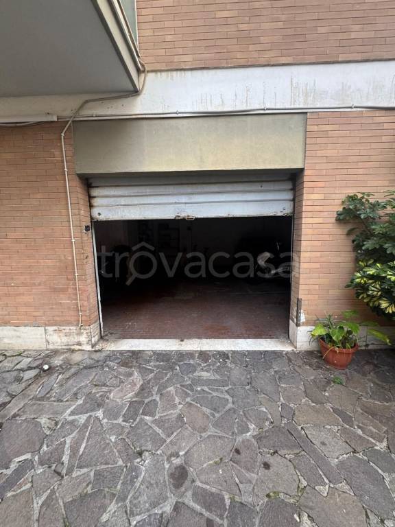 negozio in vendita a Roma in zona Gianicolense