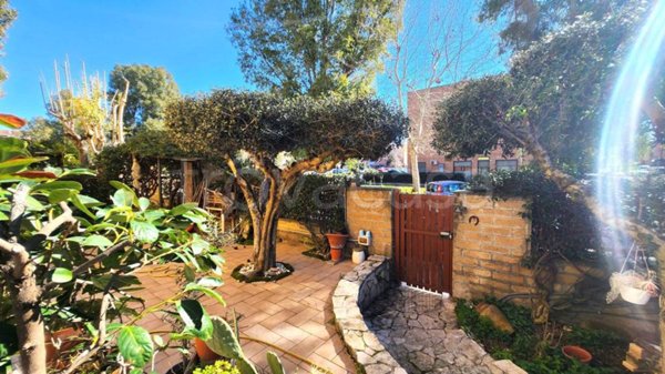 appartamento in vendita a Roma in zona Casal Palocco