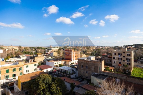 appartamento in vendita a Roma in zona Tuscolano