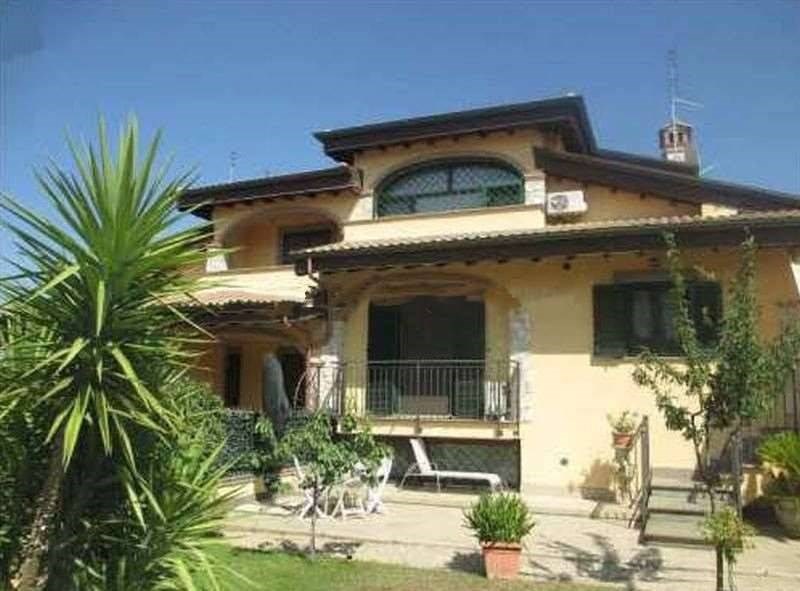 casa indipendente in vendita a Roma in zona Tor Vergata/Torrenova