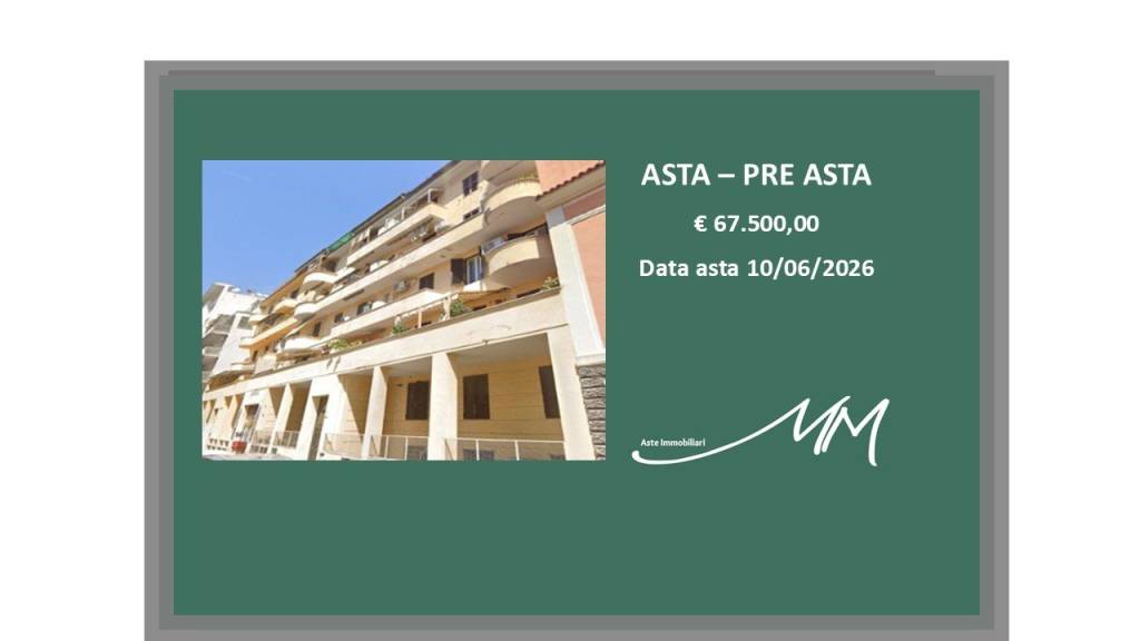 appartamento in vendita a Roma in zona Tuscolano