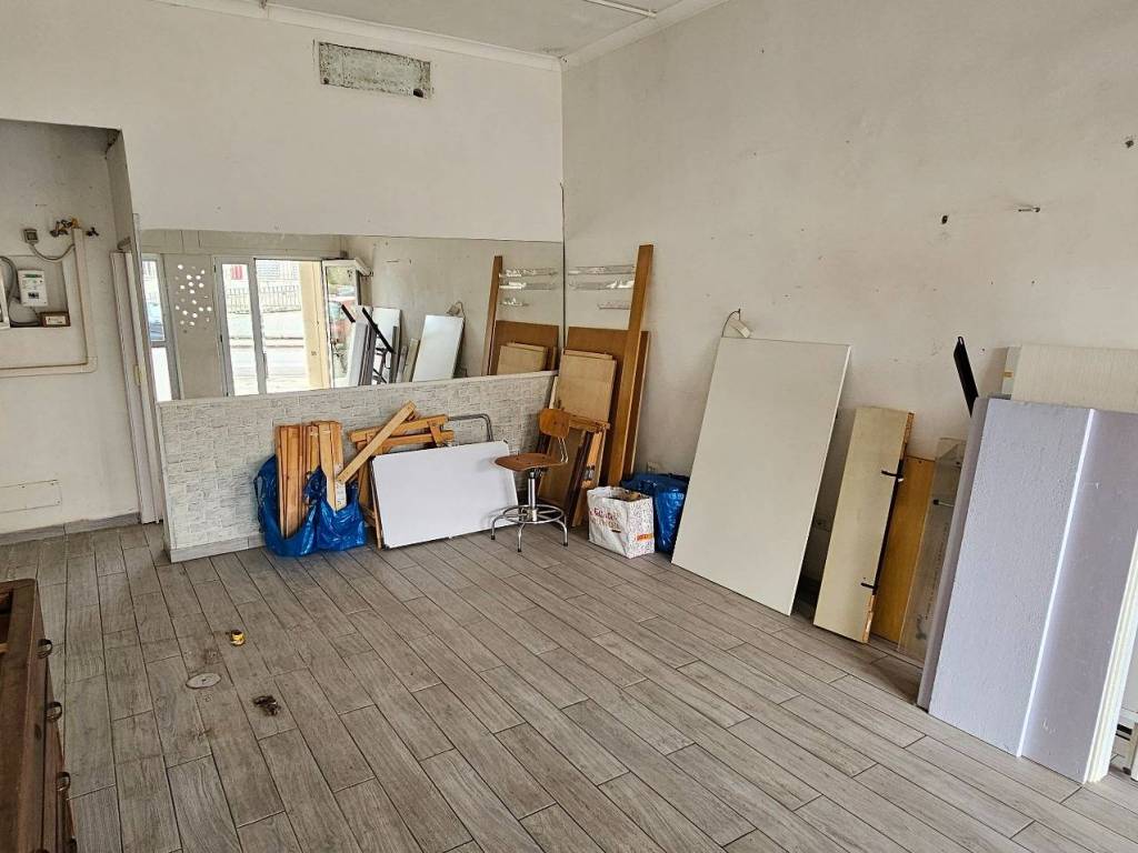 negozio in vendita a Roma in zona Prenestino-Labicano