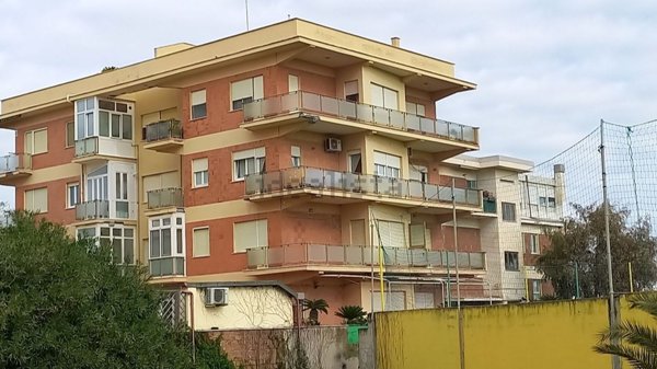 appartamento in vendita a Roma in zona Ostia