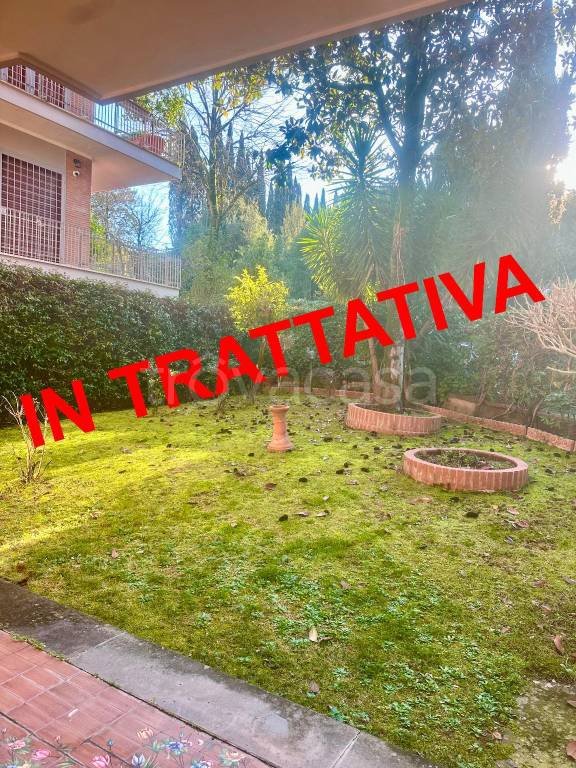 appartamento in vendita a Roma in zona Della Vittoria