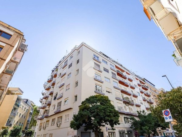 appartamento in vendita a Roma in zona Appio Latino
